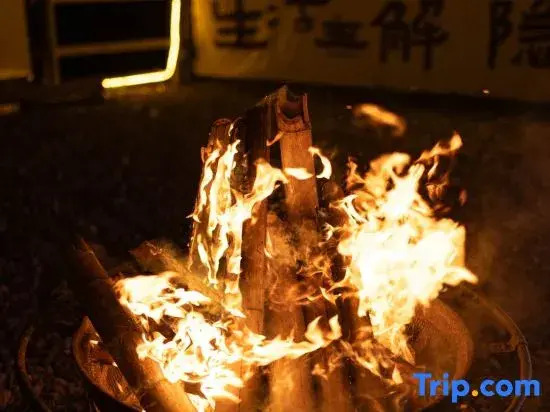 Manju·Yunwanshang Holiday Inn (Moon Bay Scenic Area Branch)