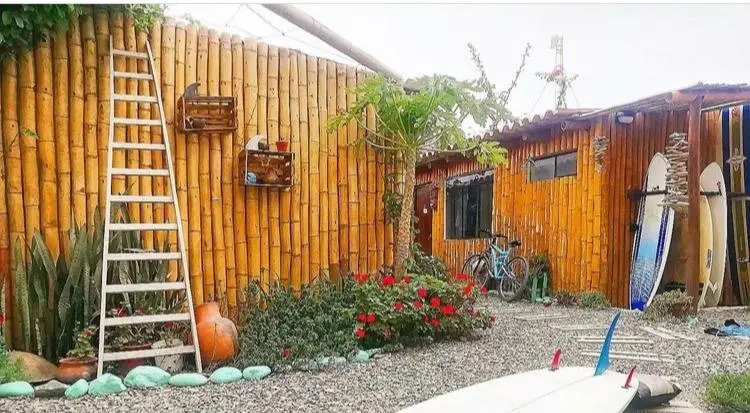 Surf House Chicama