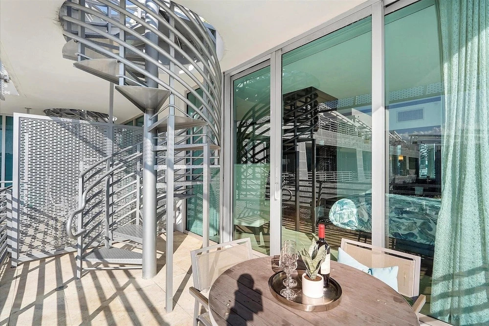 Penthouse Mar Azul South Beach On Ocean Drive Miami Beach 1 Bedroom Home by RedAwning