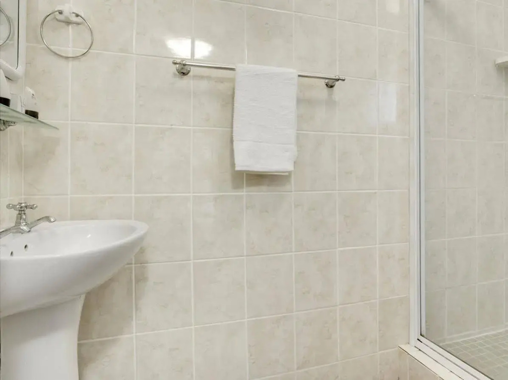 Rozenburg Guest House