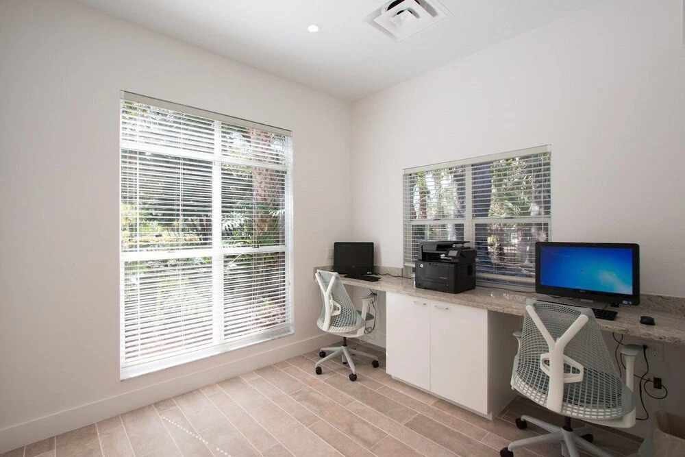 CP-514: Luxury Clearwater Apartment
