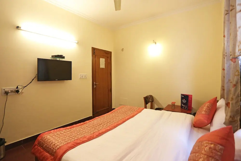 OYO 8188 Vardhmaan Inn