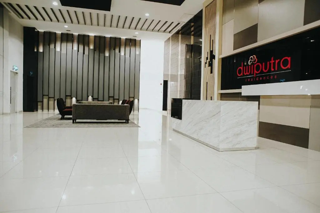 SINGGAH Putrajaya - 3 Bedrooms with Pool and KL View
