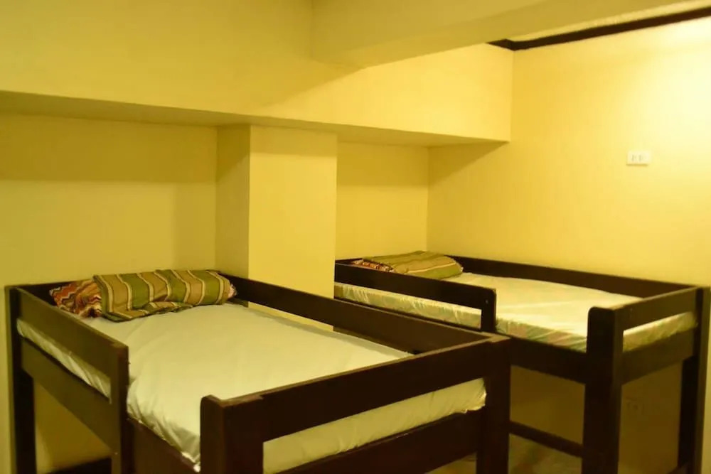 Berlay Backpackers and Tourists Inn