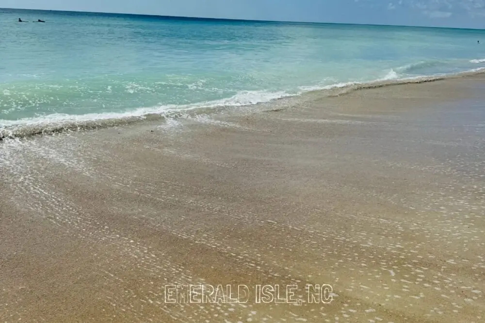 Luxury Beach Condo 5 Min Walk to Beach Shops