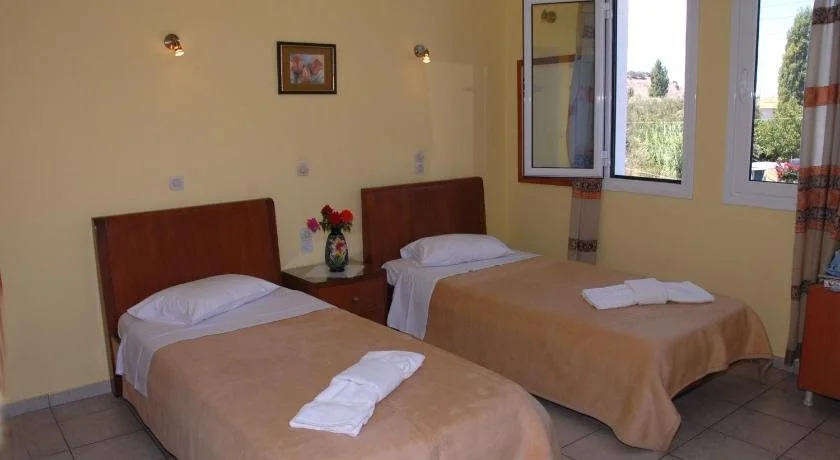 Lakis Studios