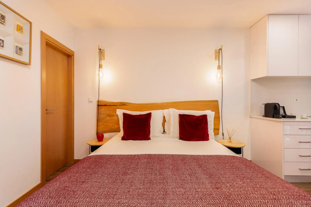 Cosy 0 in Oporto With 1 Bathrooms