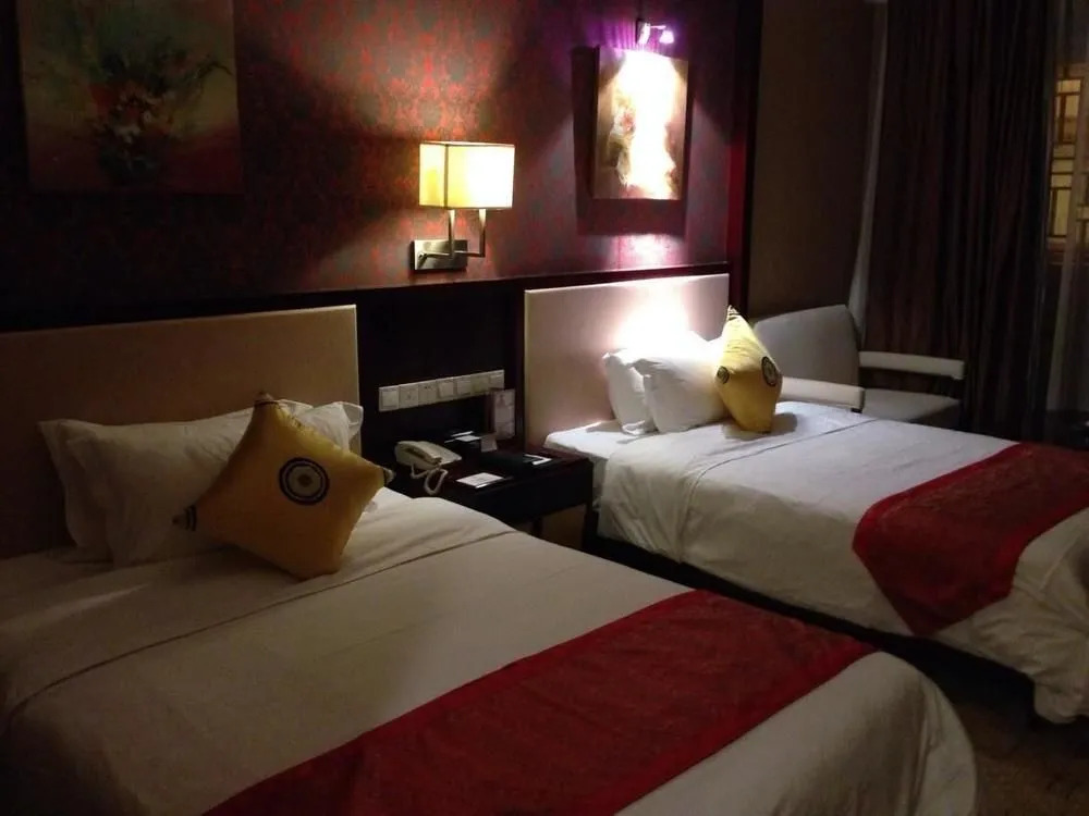 Chongqing Zhiyue Hotel