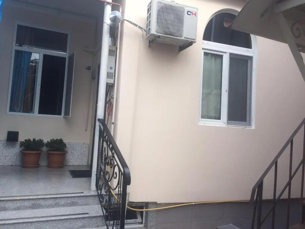 Batumi Guesthouse 28a