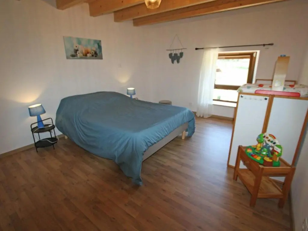 Grande Maison pour 10 Pers. avec Jardin, Terrasse, BBQ, Près de Bruyères et Gérardmer - FR-1-589-335