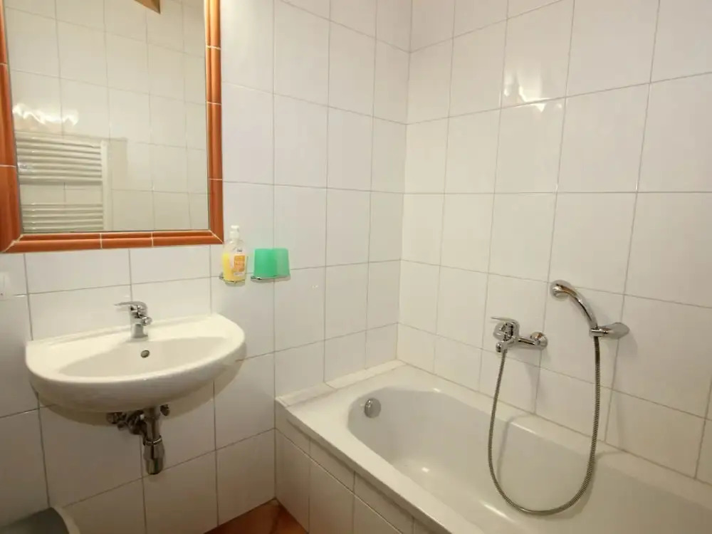 Spacious Apartment In Langenfeld