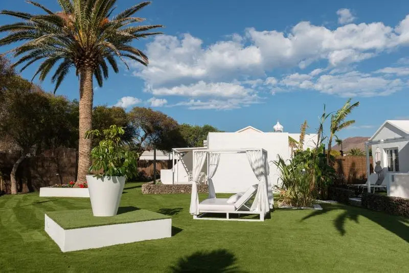 Villas New Lanzasuites