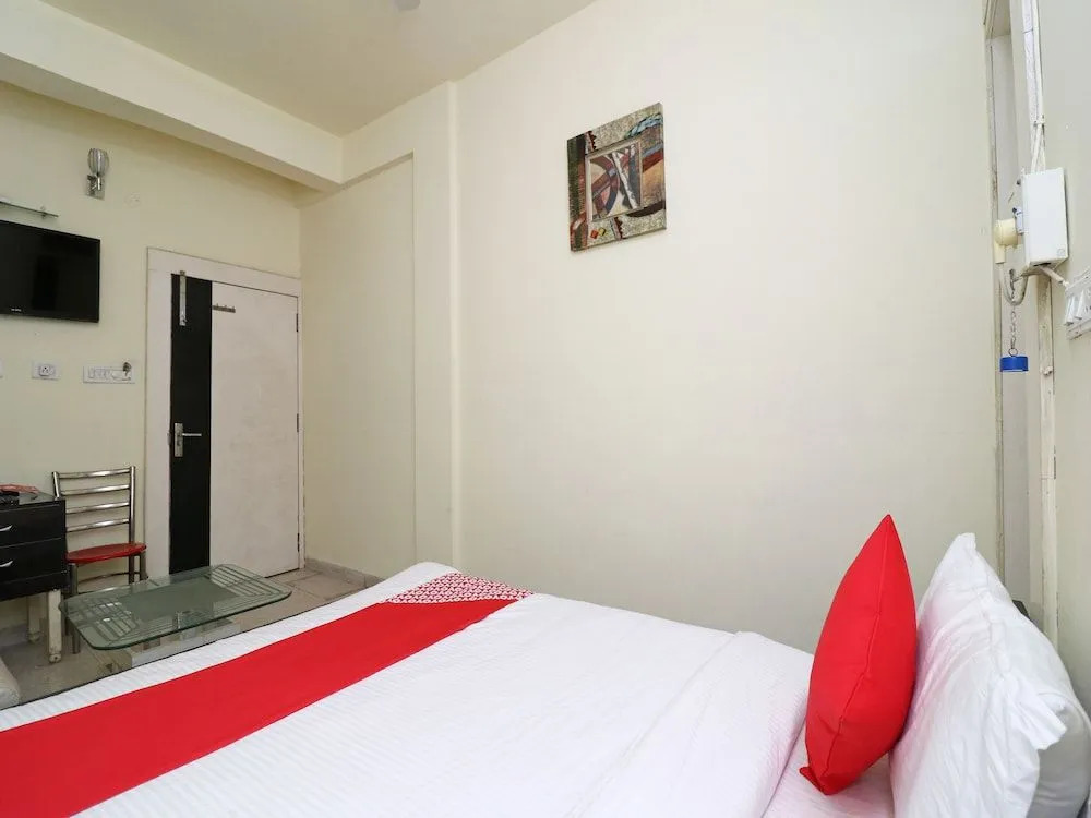 OYO 24119 Hotel Rama Krishna