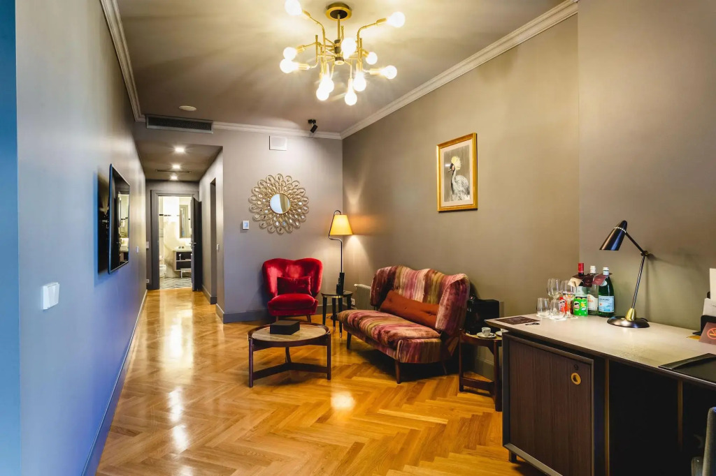 Grand Poet Hotel and SPA by Semarah