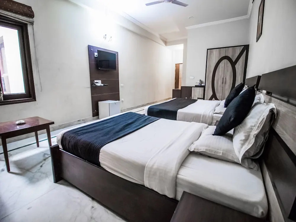Collection O 1199 Hotel Maharaja Residency