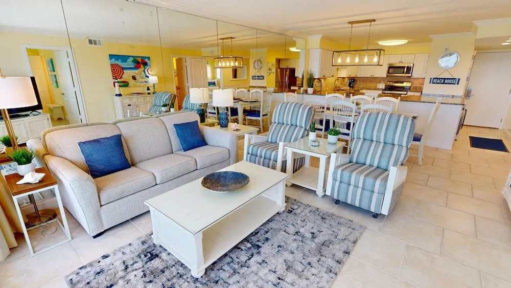 Beach House 601d 2 Bedroom Condo by RedAwning