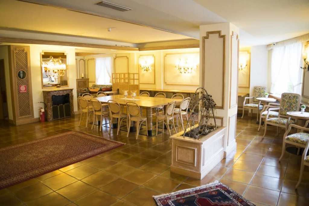 Hotel Aaritz