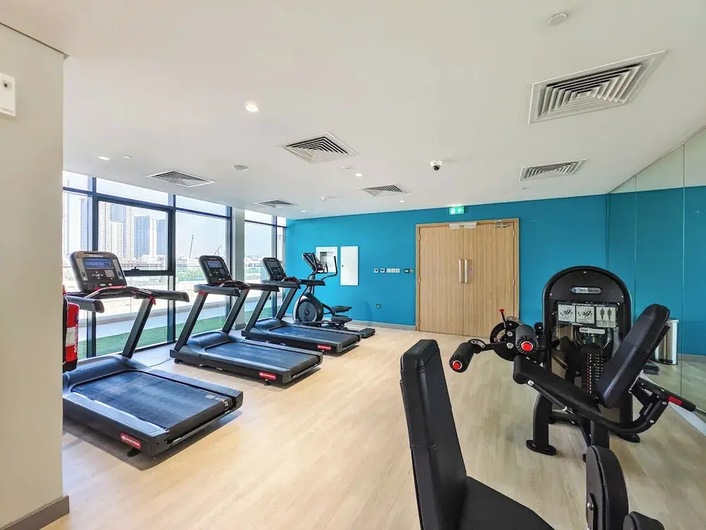 Relaxing Studio Retreat in Vibrant Meydan City,