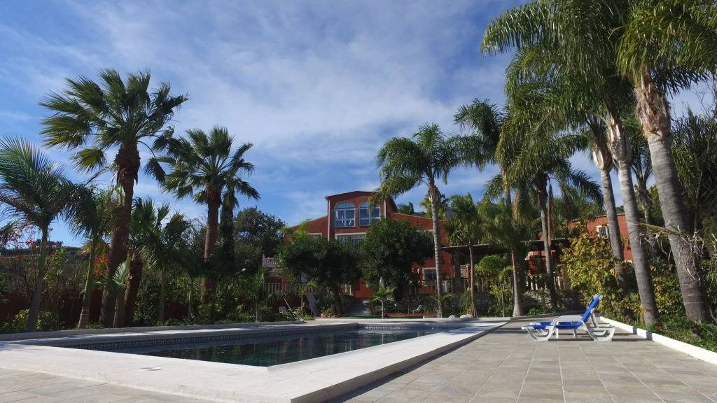 Finca La Vida Loca- For adult guests