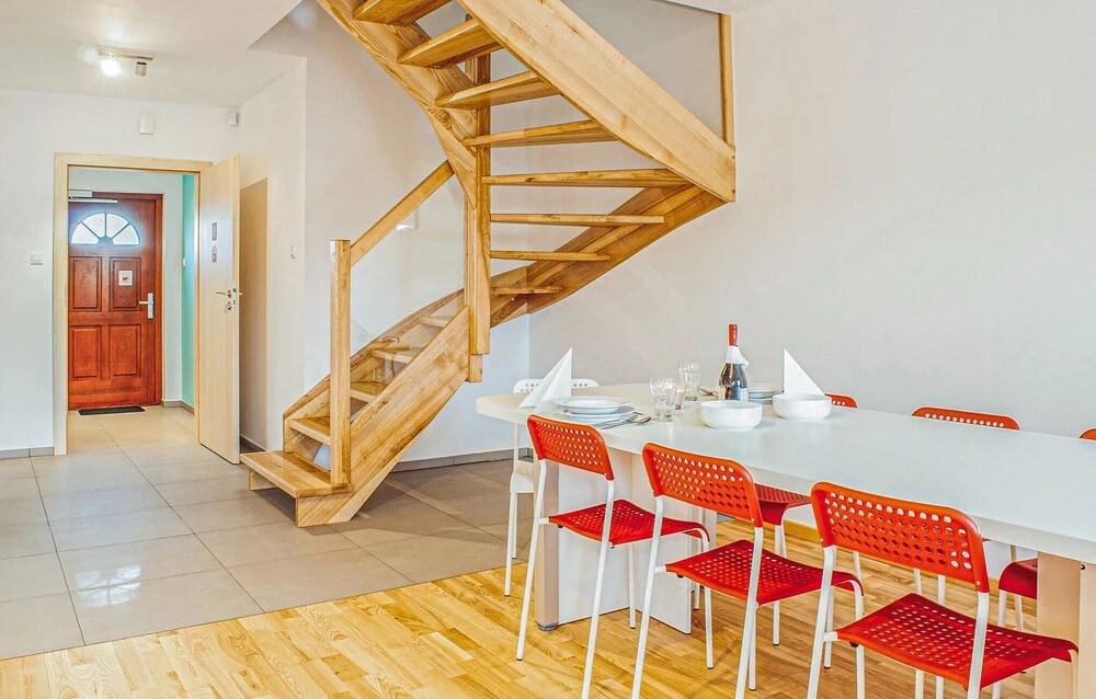 Amazing Home In Mielno With Wifi