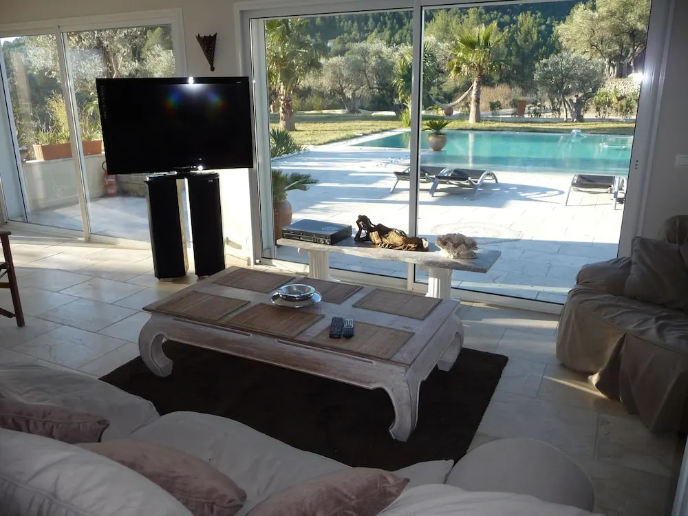 location Villa avec piscine chauffée