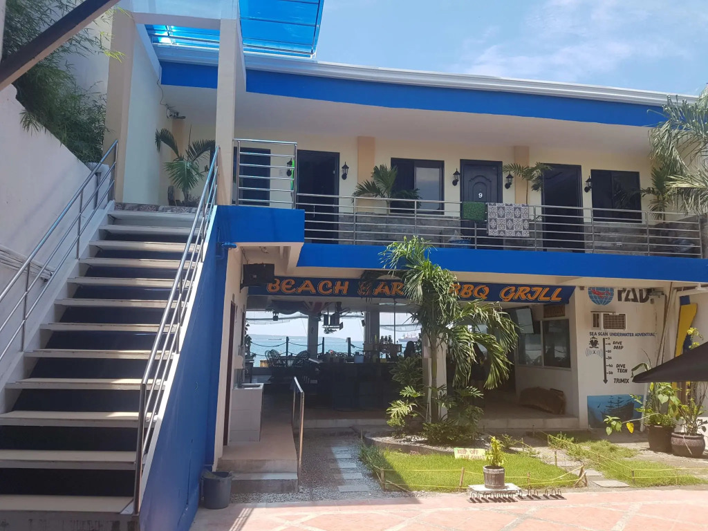 Mango's Beachfront Resort