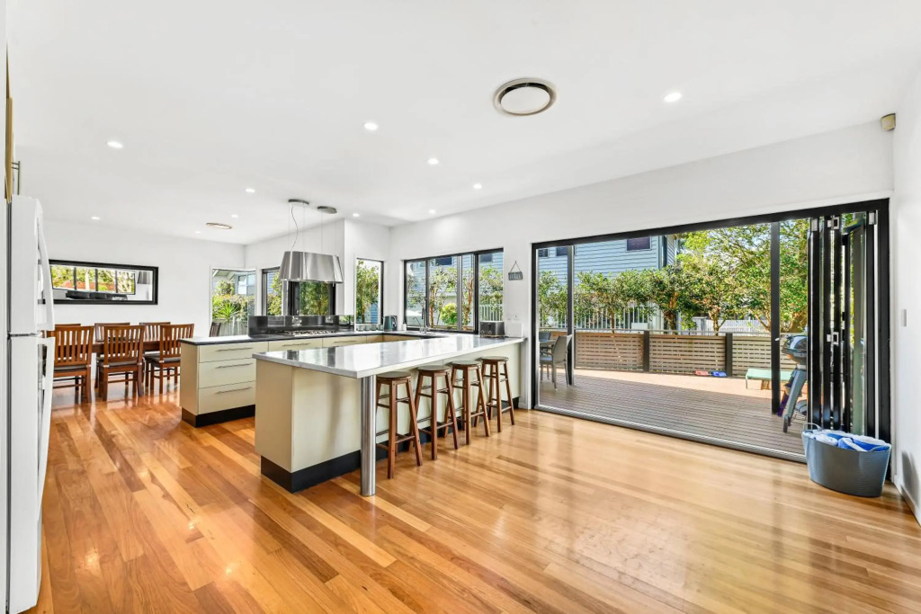Mudjimba Shores-Coastal Bliss for Families & Dogs