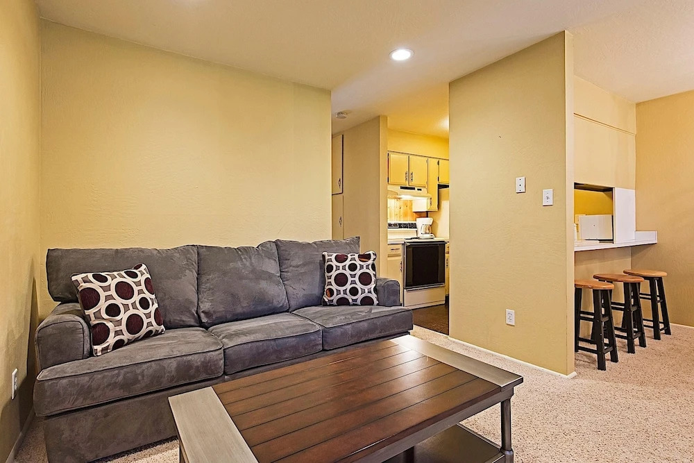 Park City Central by Casago
