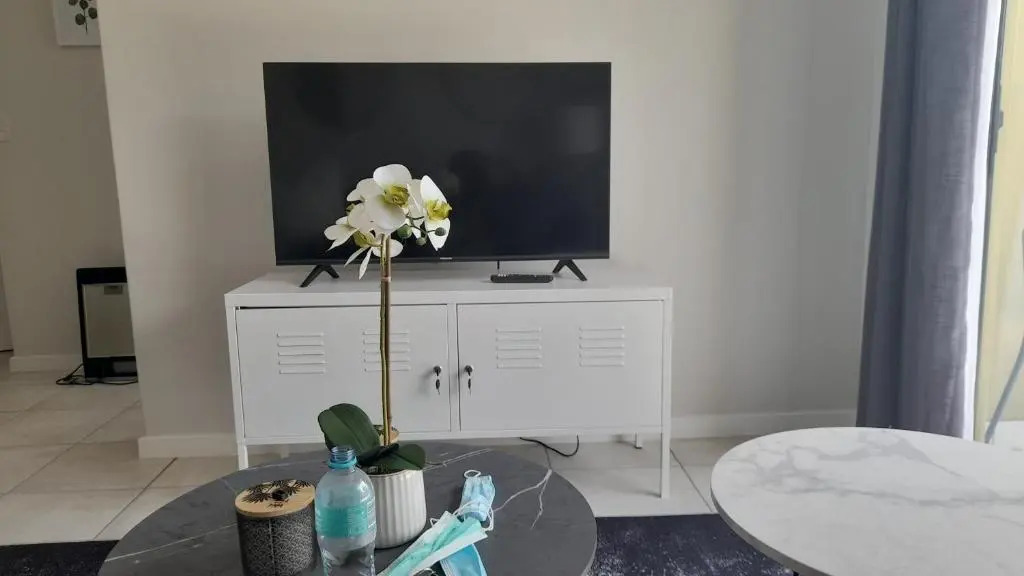Greenpark Apartment