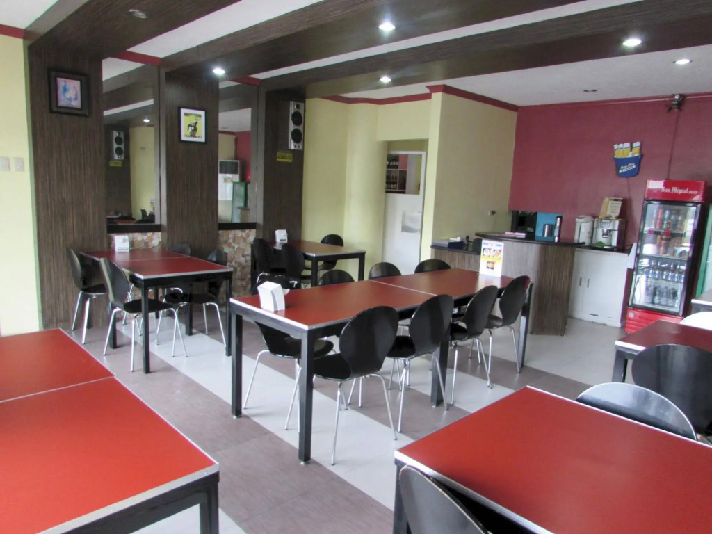 Oyster Plaza Hotel