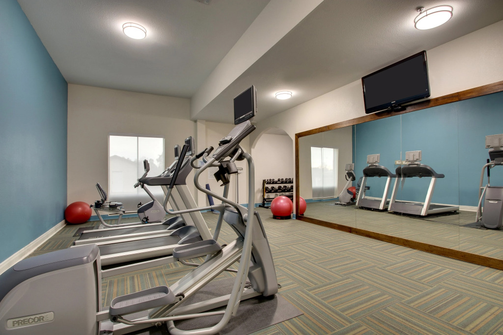 Holiday Inn Express & Suites Laurel by IHG