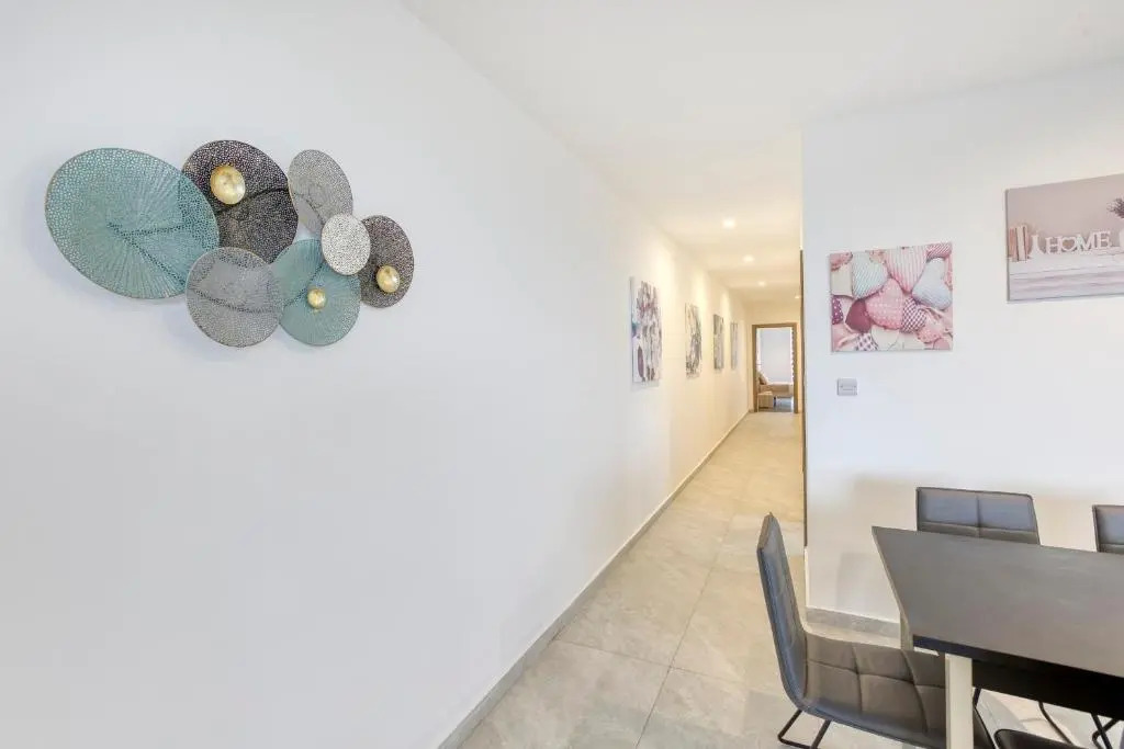 Stunning Apartment With Pool-hosted by Sweetstay