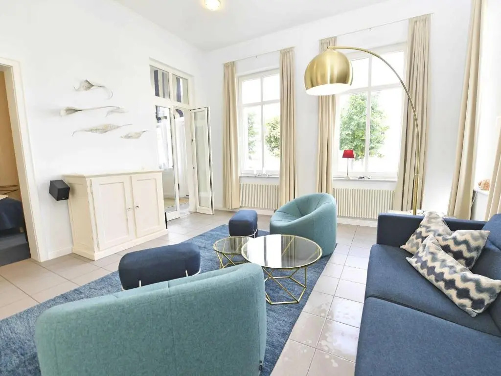 Villa Strandeck in Binz - WG 1 mit Meerblick, Terrasse, Wintergarten