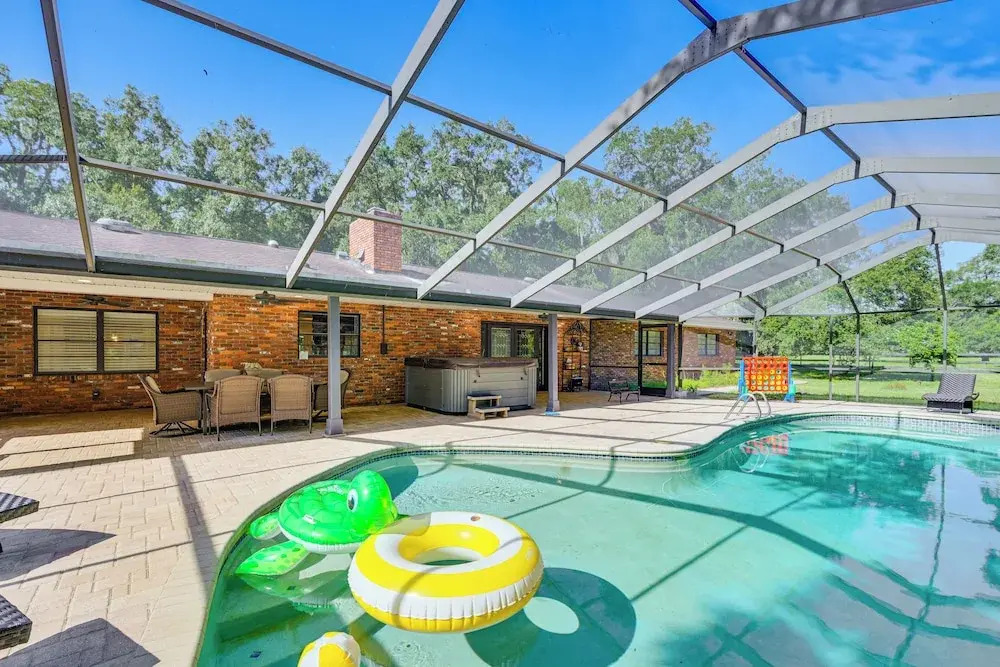 Game Room! Group Getaway 7 Mi to Adventure Island