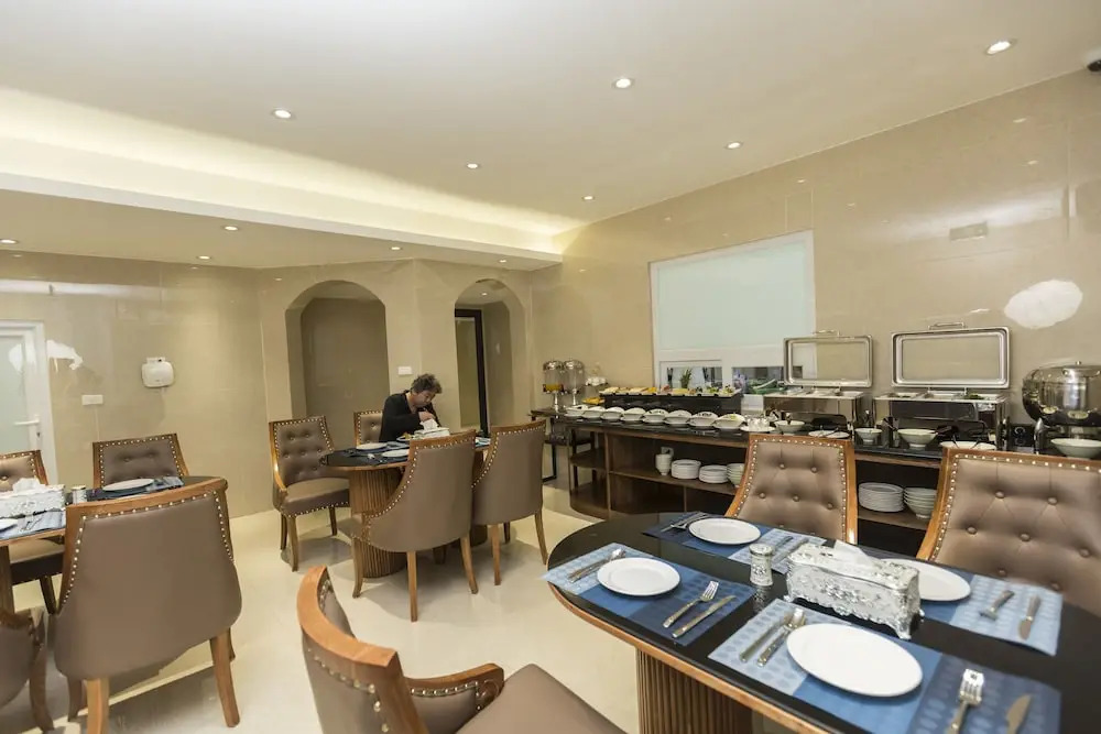Blubiz Hotel 8