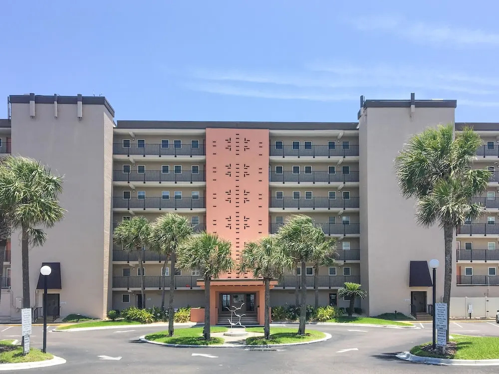 New Listing! Fernandina Beach Oasis W/ Pool 3 Bedroom Condo