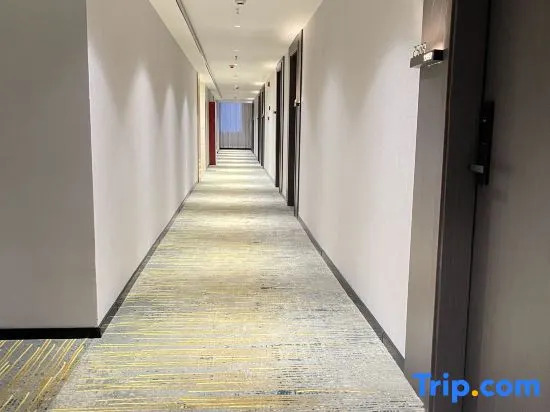S·E-sports Intelligent Hotel