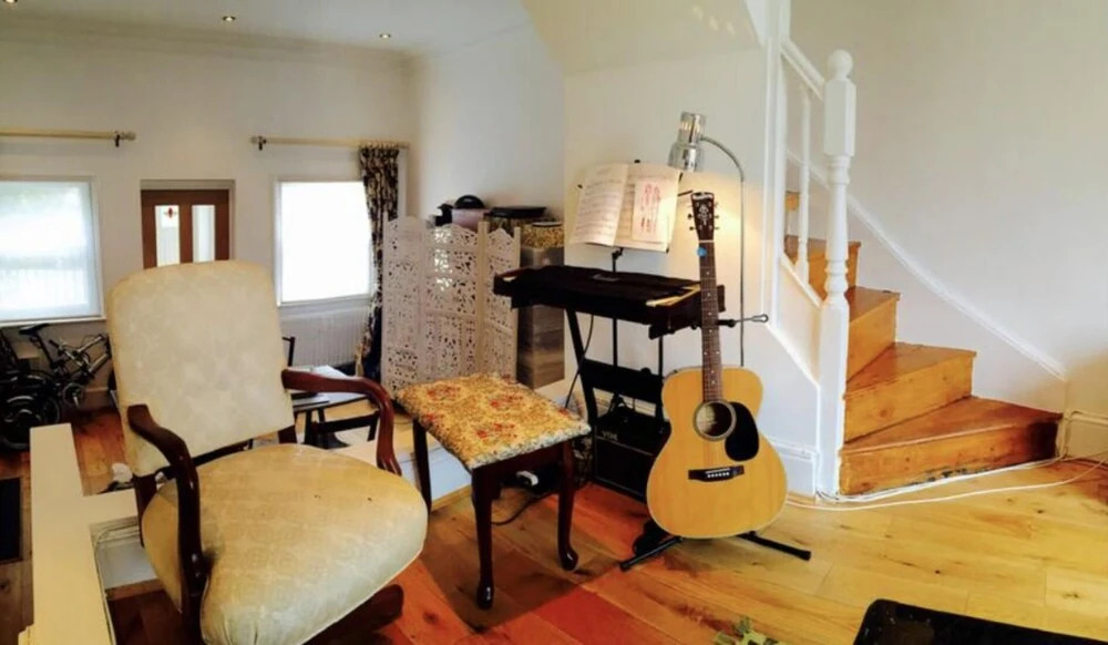 NEW Charming 1BD House With Patio in London