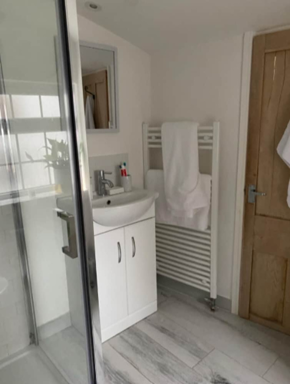 Immaculate 1-bed Apartment Near the River Thames