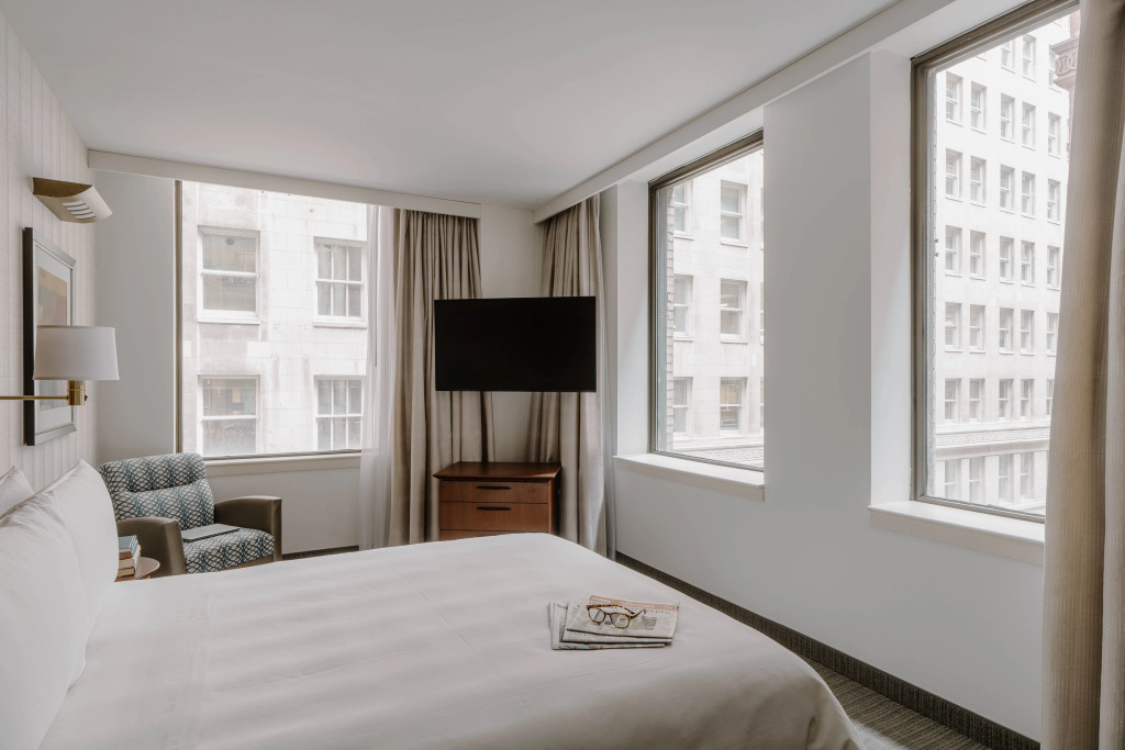 Central Loop Hotel