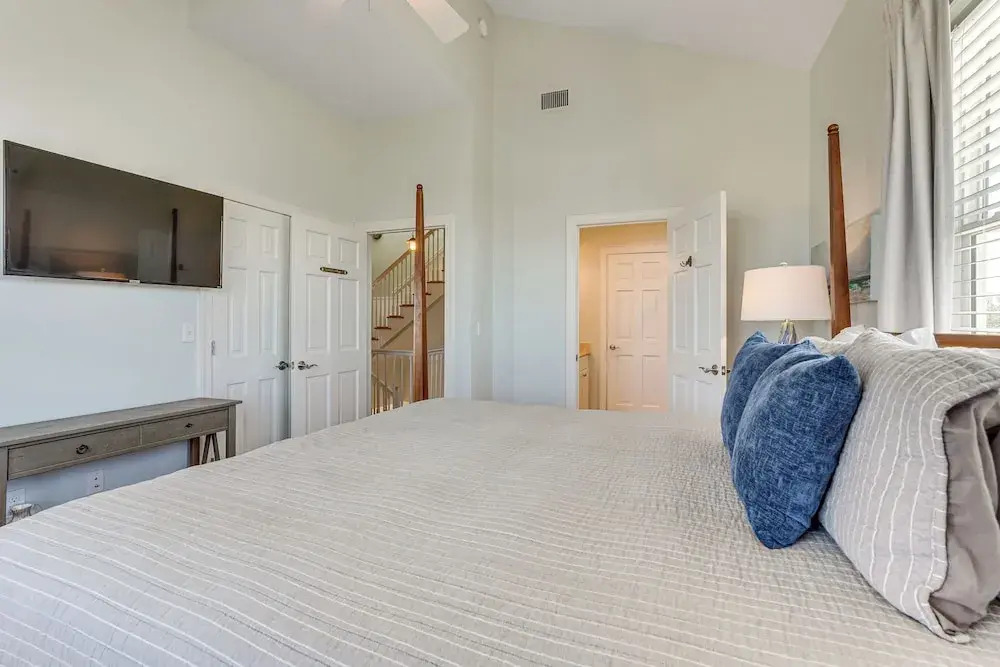Walk to Ocean: Beach House w/ Pool in Port St Joe!