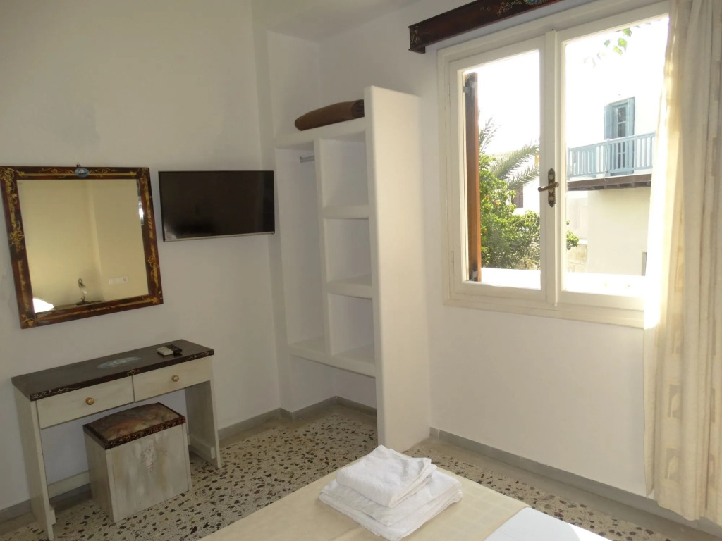 Naxos Lane Center