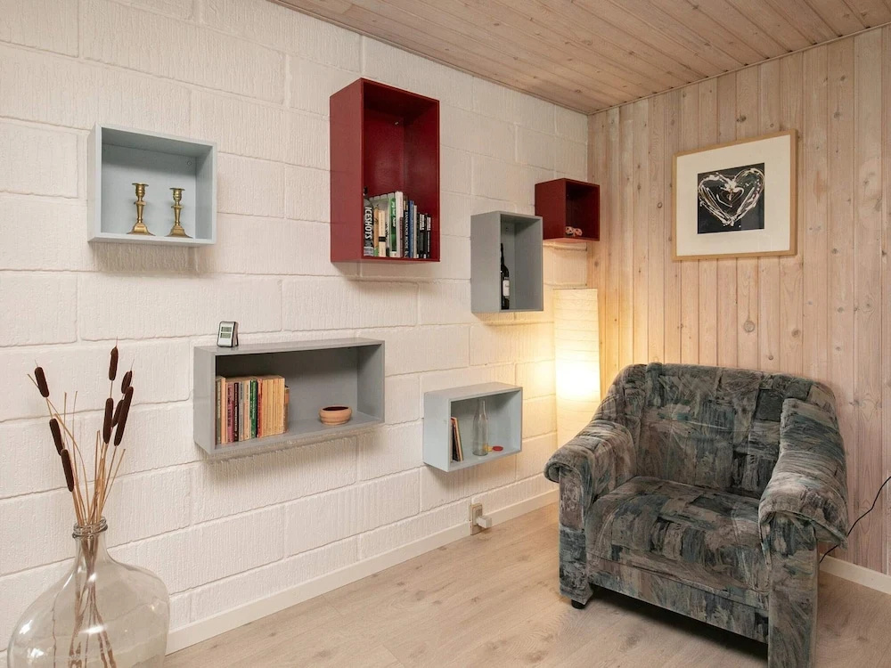 8 person holiday home in Læsø