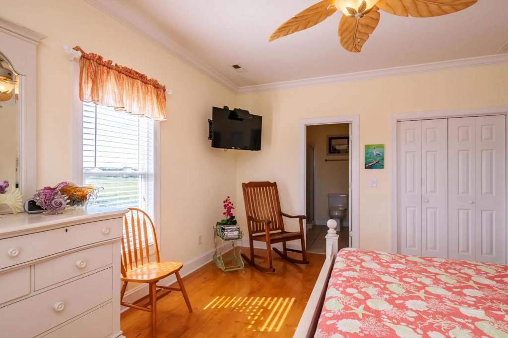 Coastal Living by Oak Island Accommodations