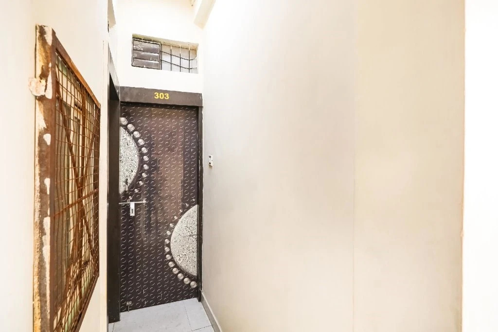 SPOT ON 67225 Hotel Shivganga
