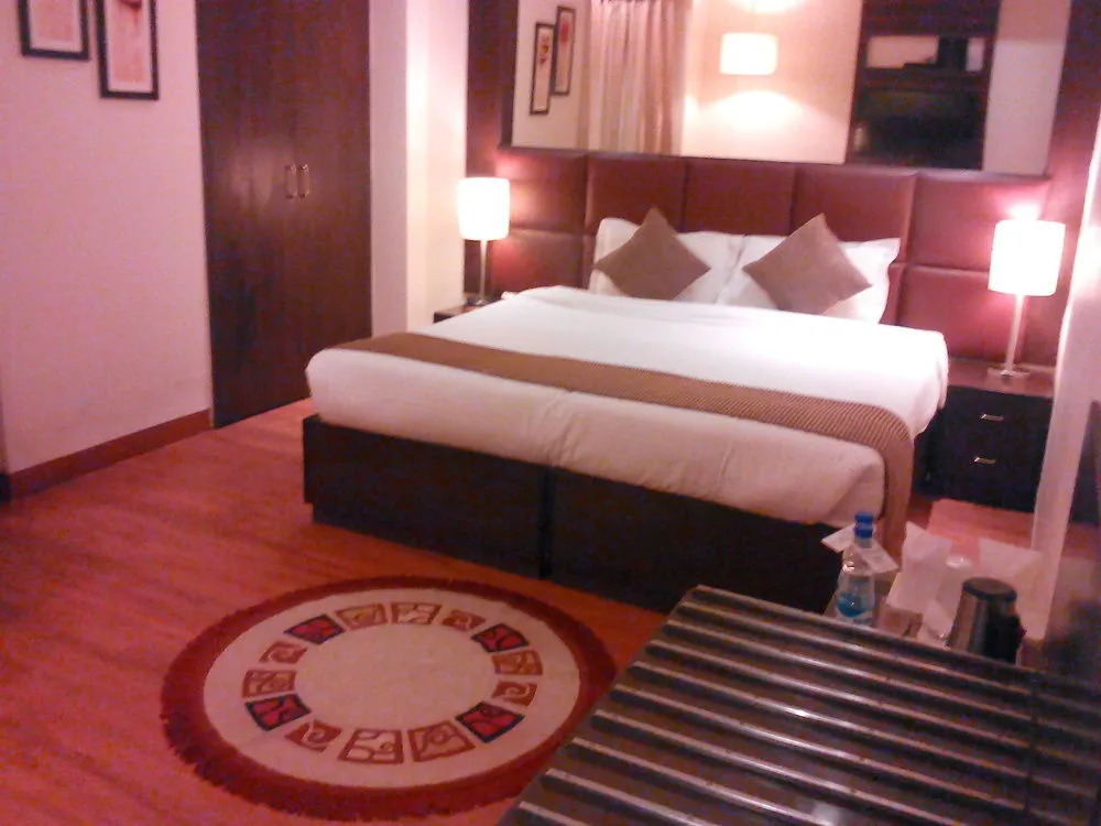 OYO Premium Cyber City
