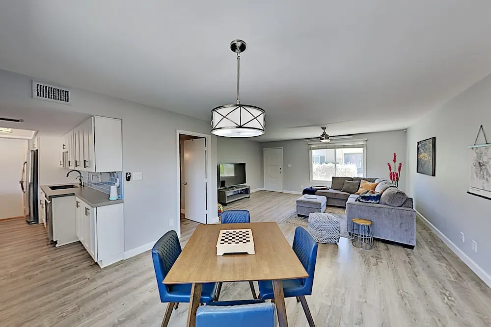 5047n83s 3 Bedroom Townhouse