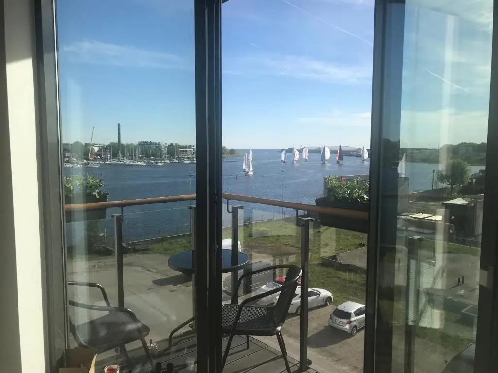 Apartment24 Yacht Club View