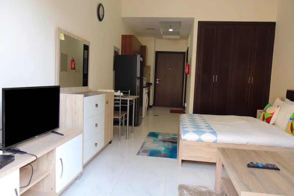 Studio Apartment in Knightbridge Court