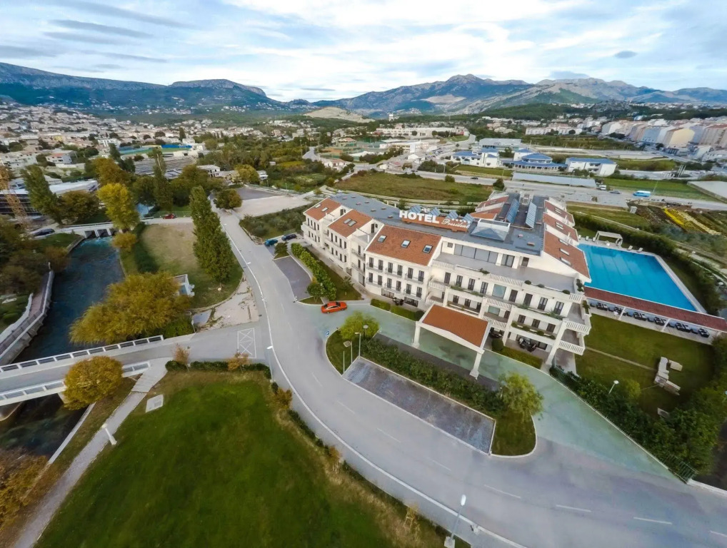 Hotel President Solin